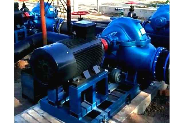 天津康宁橡胶制品有限公司3台500mm口径双吸泵沈阳康平卧龙湖正在安装